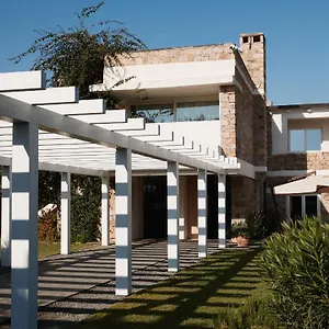 Lanthia Hotel